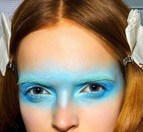 rovrsi:  make up @ valentino hc s/s 2010