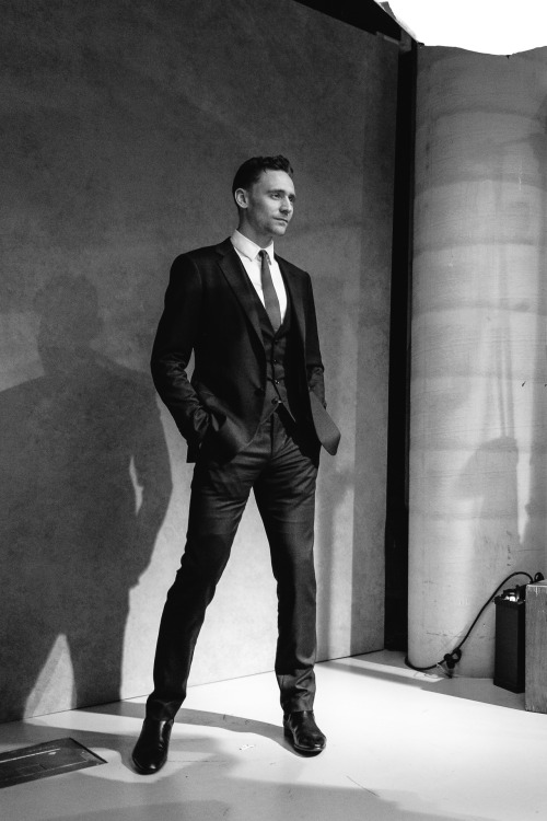 torrilla:  Tom Hiddleston poses for a portrait porn pictures