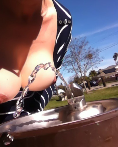friskyhappyhippie:  Thirsty 