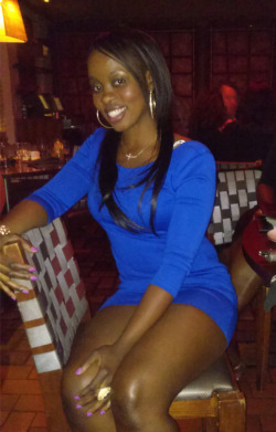 blackauhtan:  Cute Haitian Amateur in a Blue