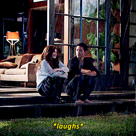 xjakeperalta:endless gifs of selfie (2/∞)