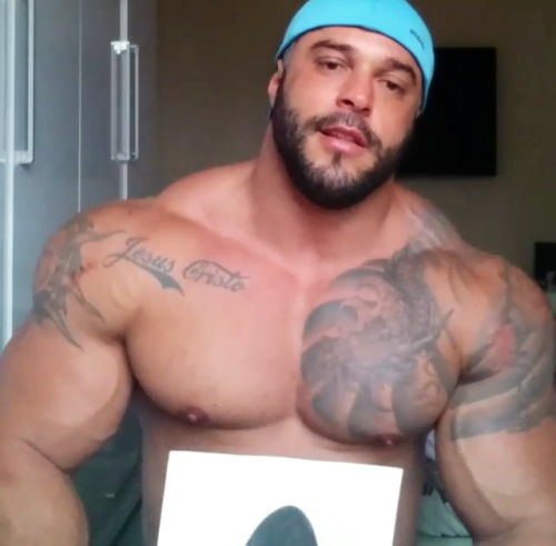 bigguythings:Just Big Guys: 09/10