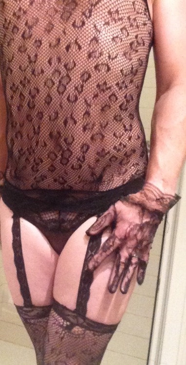 lifeinsandals:  sohard69black:  Just dressed up & horny as usual.  That’s still an amazing tuck of your clitty