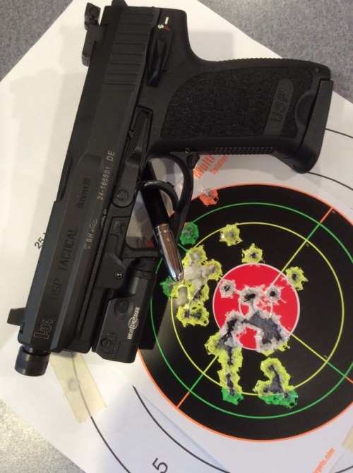 coffeeandspentbrass:blackraptor013 submitted:H&K USP9T….first time out to the range, 50rds at 30