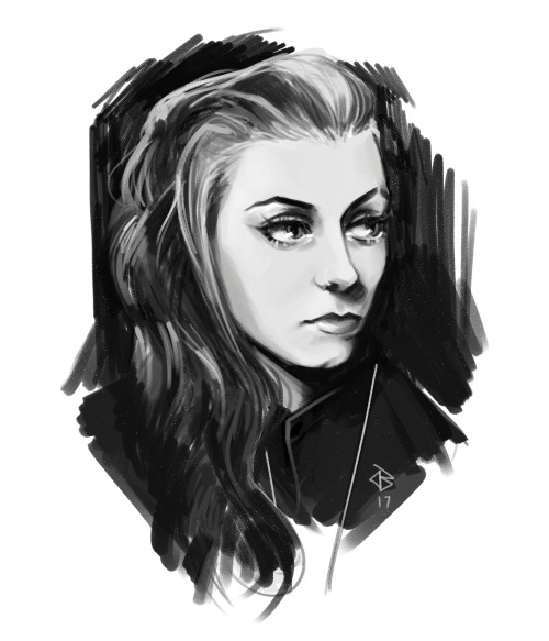 channybee:  Warmup of Lynn Gunn from PVRIS ;-)