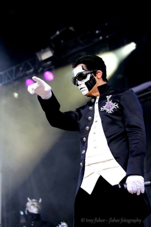 papa emeritus