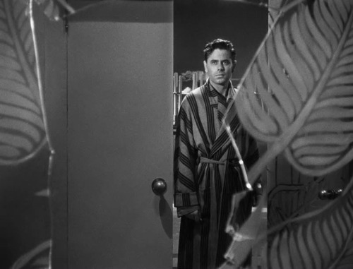 ozu-teapot:Gilda | Charles Vidor | 1946