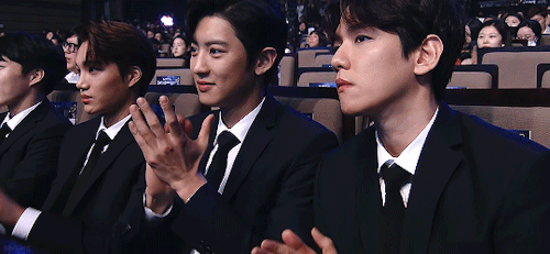 sefuns:Visual next to visual next to v… // 2017 Korean Popular Culture & Arts Awards