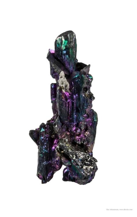 Stephanite Here we have one of the minor ores of silver, though it also contains plentiful antimony 