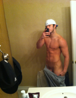 Bromofratguy:   I Love Bros Who Just Wear Sweats. I Always Try To Talk About Banging