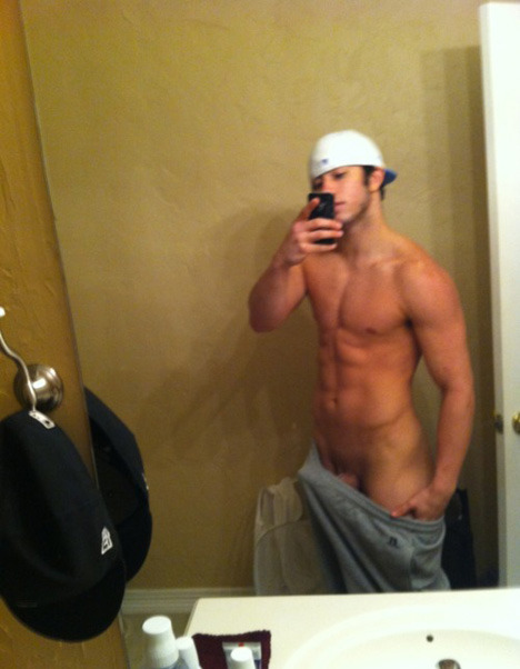 bromofratguy:   I love bros who just wear adult photos