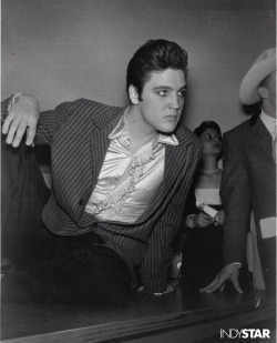 ilovetheking-elvispresley:  He makes my heart melt