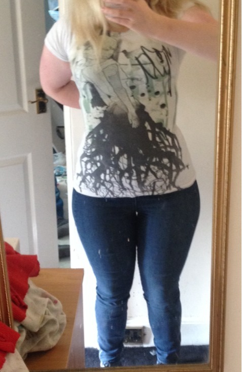 skittle-flavoured-mind:  You can’t see but these are high waisted I’m almost in Iggy aza