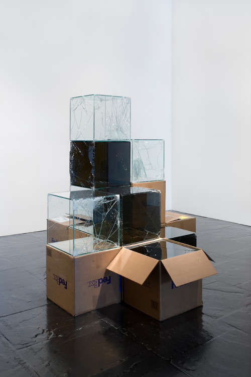 null507:backdoorbride:itscolossal:Artist Walead Beshty Shipped Glass Boxes Inside FedEx Boxes to Pro