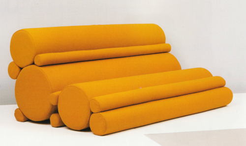 aqqindex:  Julian Opie, Tube Station Sofa, 1999