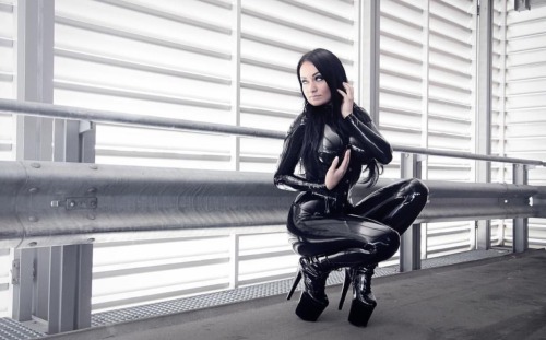 LRCiRL - Latex/Rubber Clothing in Regular porn pictures