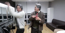 hoaegi:  grandpas got moves 