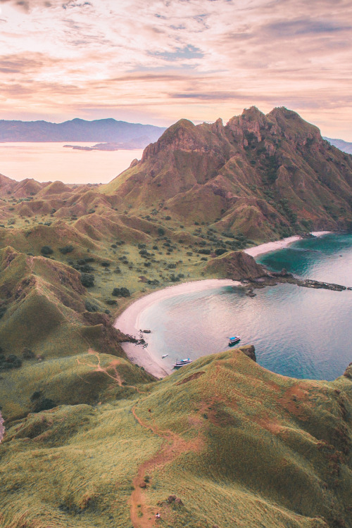 lsleofskye - The Most Beautiful Island in Indonesia | iwwm