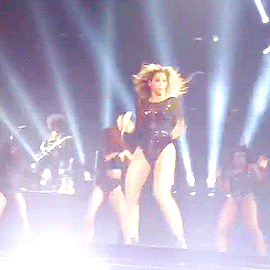Porn adoringbeyonce:  Beyoncé steps to ‘Diva’ photos