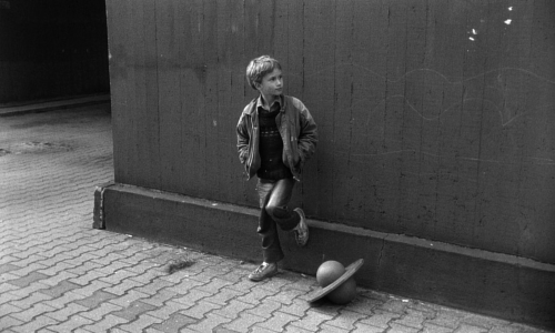 criterioncloset:Wings of Desire (1987) dir. Wim Wenders 