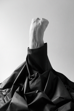 joakimheltne:  Part of my Human Sculptures-seriesModel: