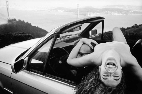 magnificentruin:  Leonard FreedKate in a car2002