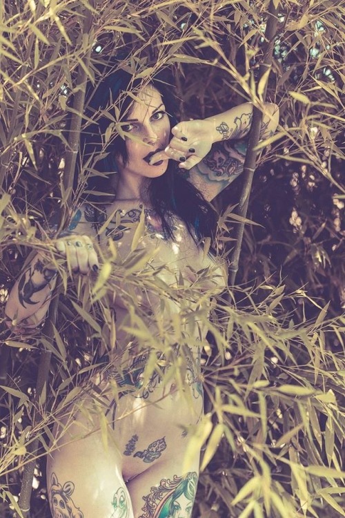 psychotic-riaeaction:  Ph: Enrico Burani