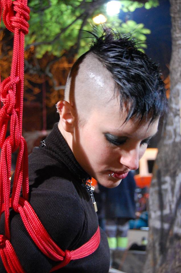 An incredible bondage in a public space made by Sir Vintage (thank you so much, Sir)