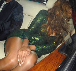 bijonse:  okay but bey was drunk as fuck and messy as hell but still looked flawless in the back of her limo u wont ever 