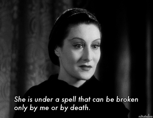 Gloria Holden as Dracula’s Daughter (1936).
