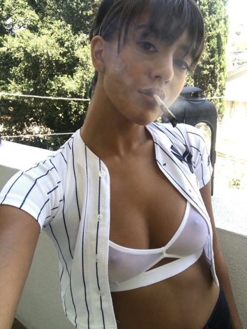 janice-griffith-babe: Smoking hot