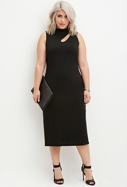 curveappeal:  Denise Bidot for Forever 21 42 inch bust, 34 inch waist, 47 inch hips Strappy-Cutout T