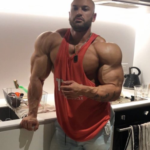 muscleryb:    Nathan James Williamson  
