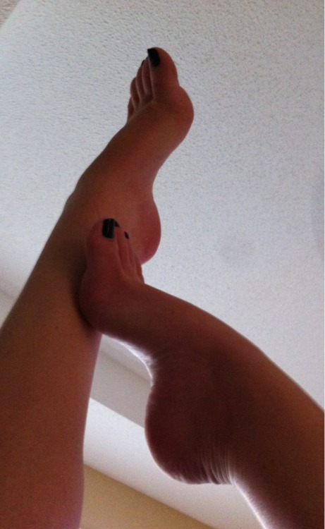 Feet2Tweet