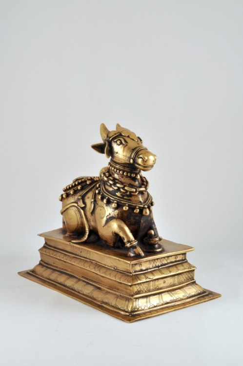 source Ethnoarte. Nandi Maharashtra, India. Early XVIII century.