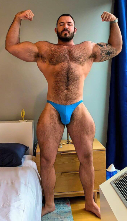 HAIRY SEXY MEN