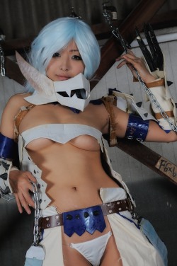 Cute Cosplay Girl Haikarabitch (Monster Hunter