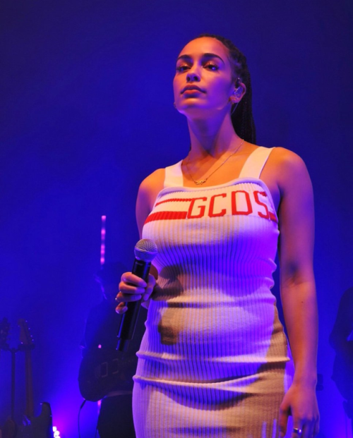 99runway: Jorja Smith performing in London - February 14, 2018