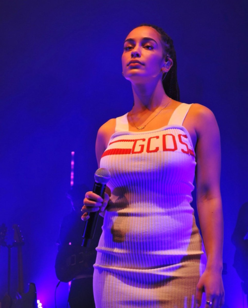 99runway:  Jorja Smith performing in London - February 14, 2018