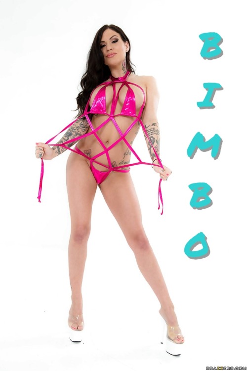 superdigitalwhores:  GO BIMBO OR GO HOME!!!