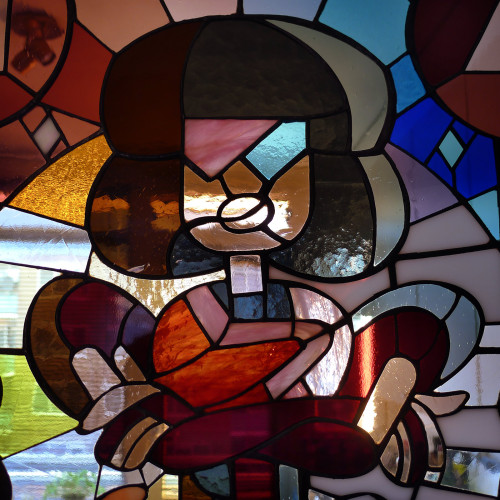 leodewijs:I made a SU inspired stained-glass design and collaborated with @stainedglassgeek who