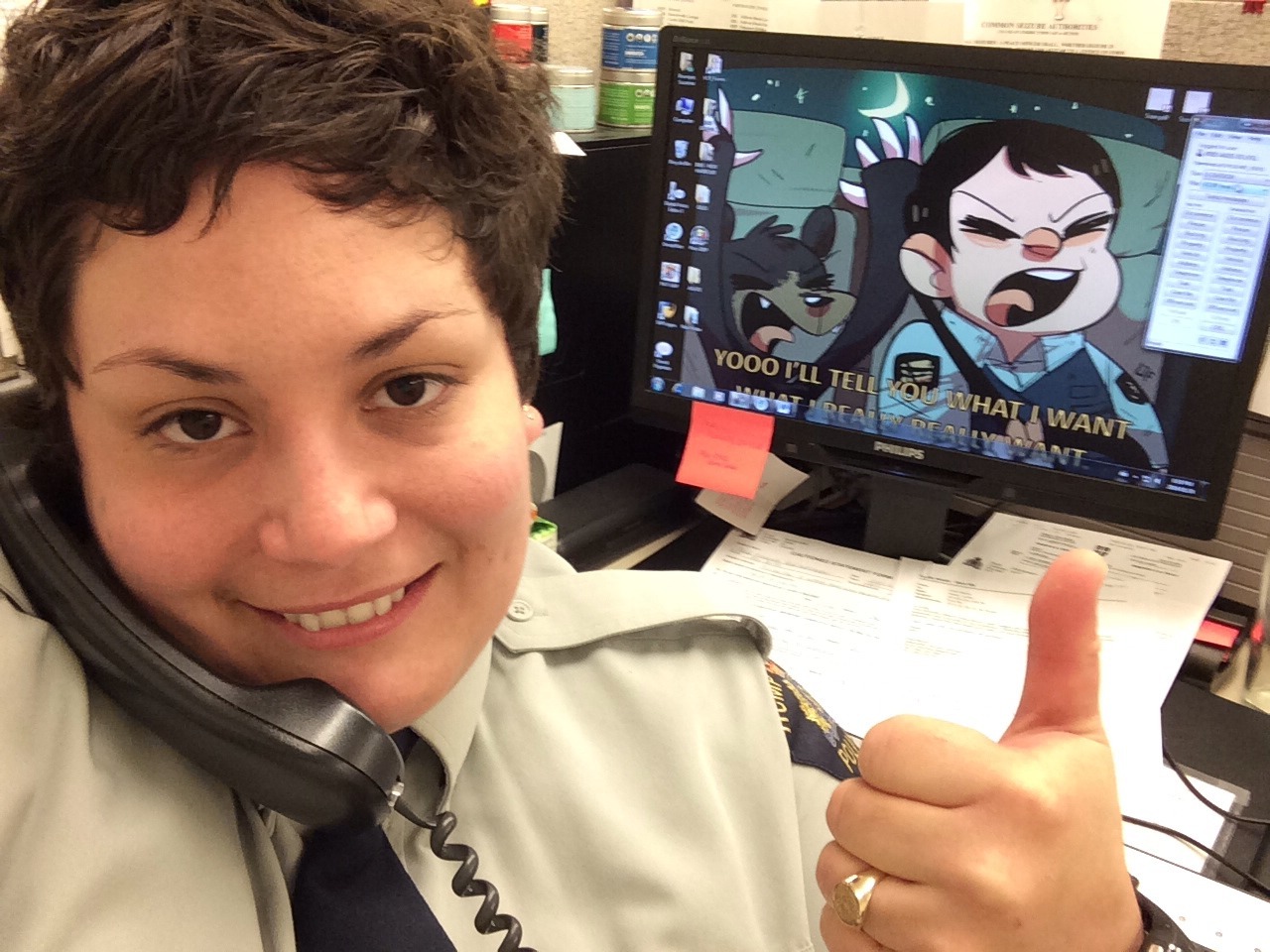 hannahrae2:  Loving my new desktop background art! Care of #lemonteaflower! Woohoo!