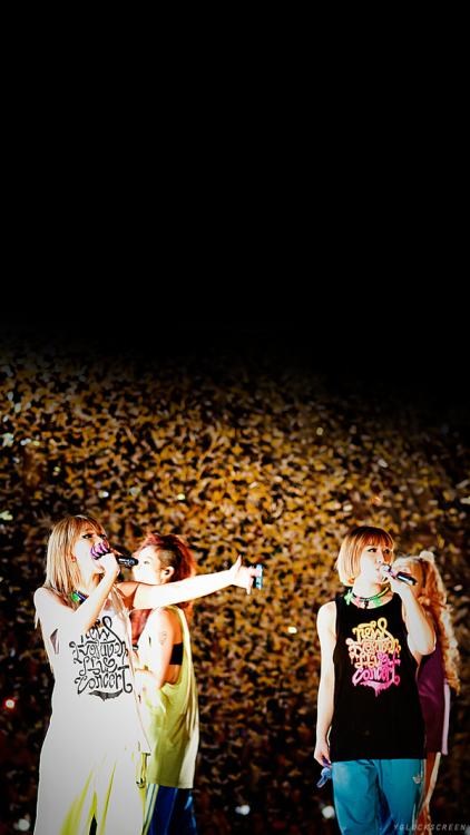 2NE1 Lockscreen / Wallpaperreblog if you save/usedo not repost or editCopyright to the rightful owne