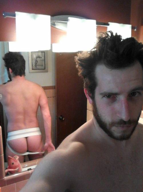 k-jeezy87:  I’ve been too horny to function…