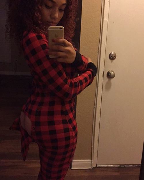 bigbootythickass:  Cocaine Lorraine, via DONKS http://ift.tt/1TvFAbX http://ift.tt/1lnUfeT