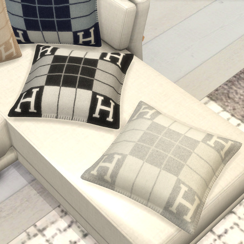 Hermès Avalon III Pillow New meshes - 4 swatches!DOWNLOADPatreon early access - Public 22nd Septembe