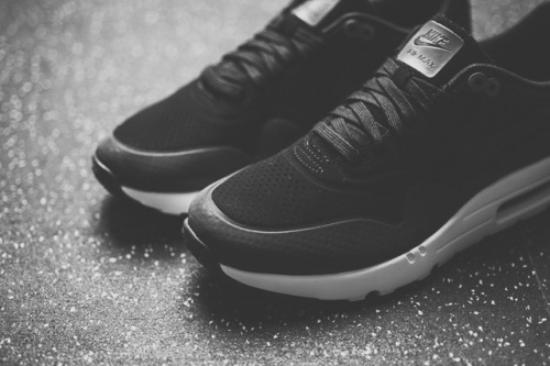 EXCESIVE SHOES