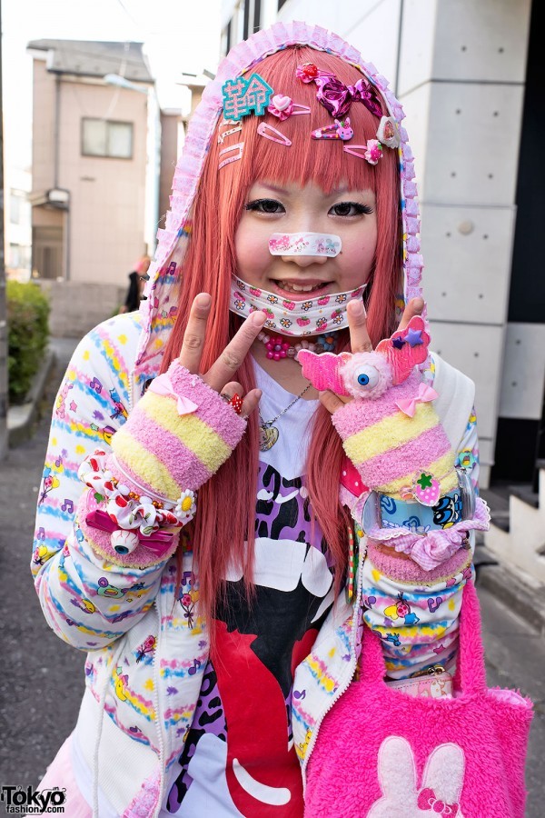 totemo-kawaii–ne:
“Harajuku Fashion Walk #15 Street Snaps [x]
”