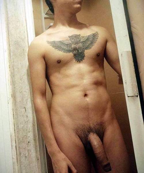 XXX hornyclick:  this guy is a Tumblr god photo