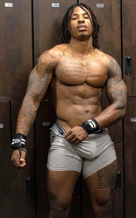 blackmenrule:Black Men Rule - New TwitterOld account suspended. Check out and please follow the new one for the stuff we don’t show on here. 👇🏾👇🏾👇🏾New Twitter @blackdickblog  New Twitter @blackdickblog      mmm yes sir